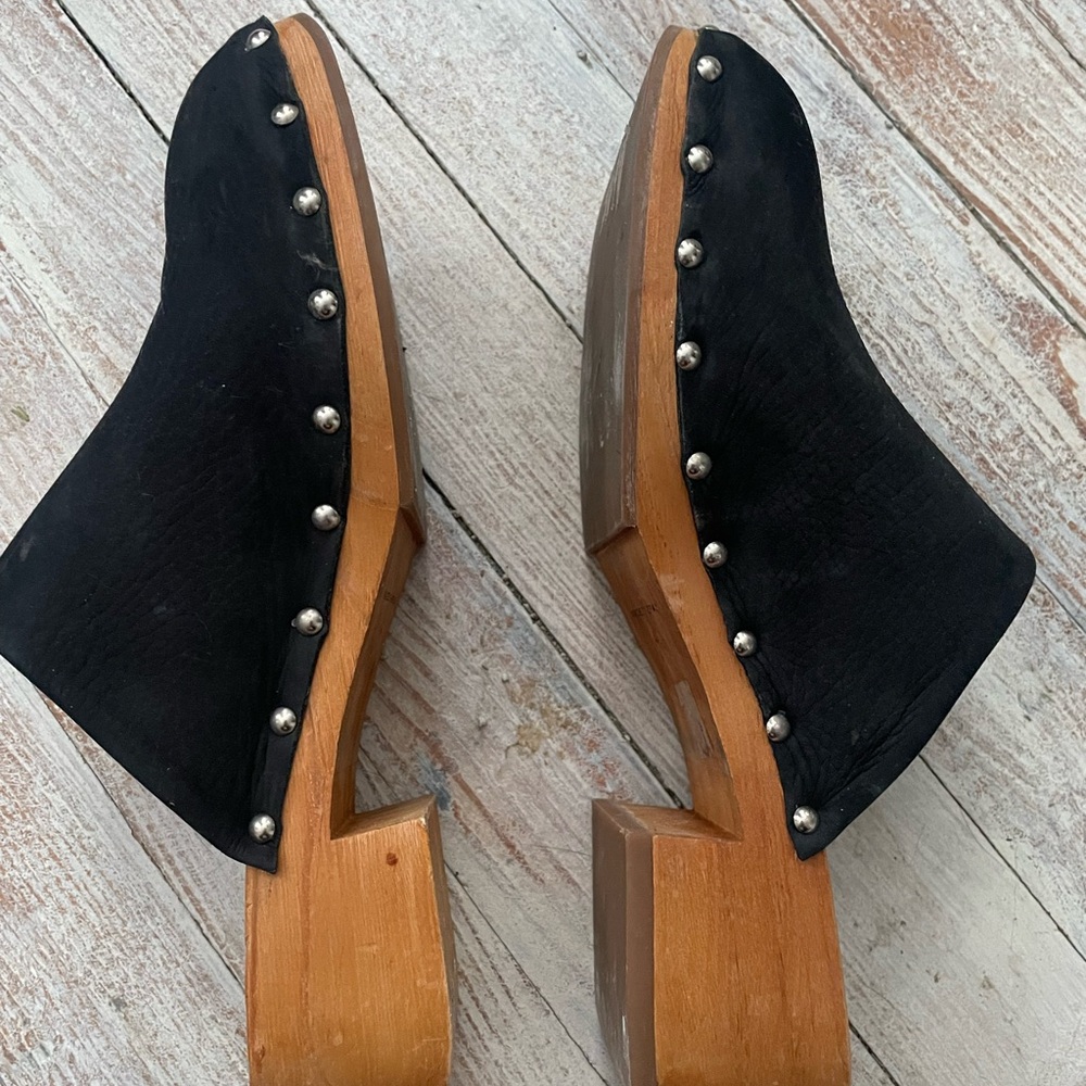 Miista wooden clogs